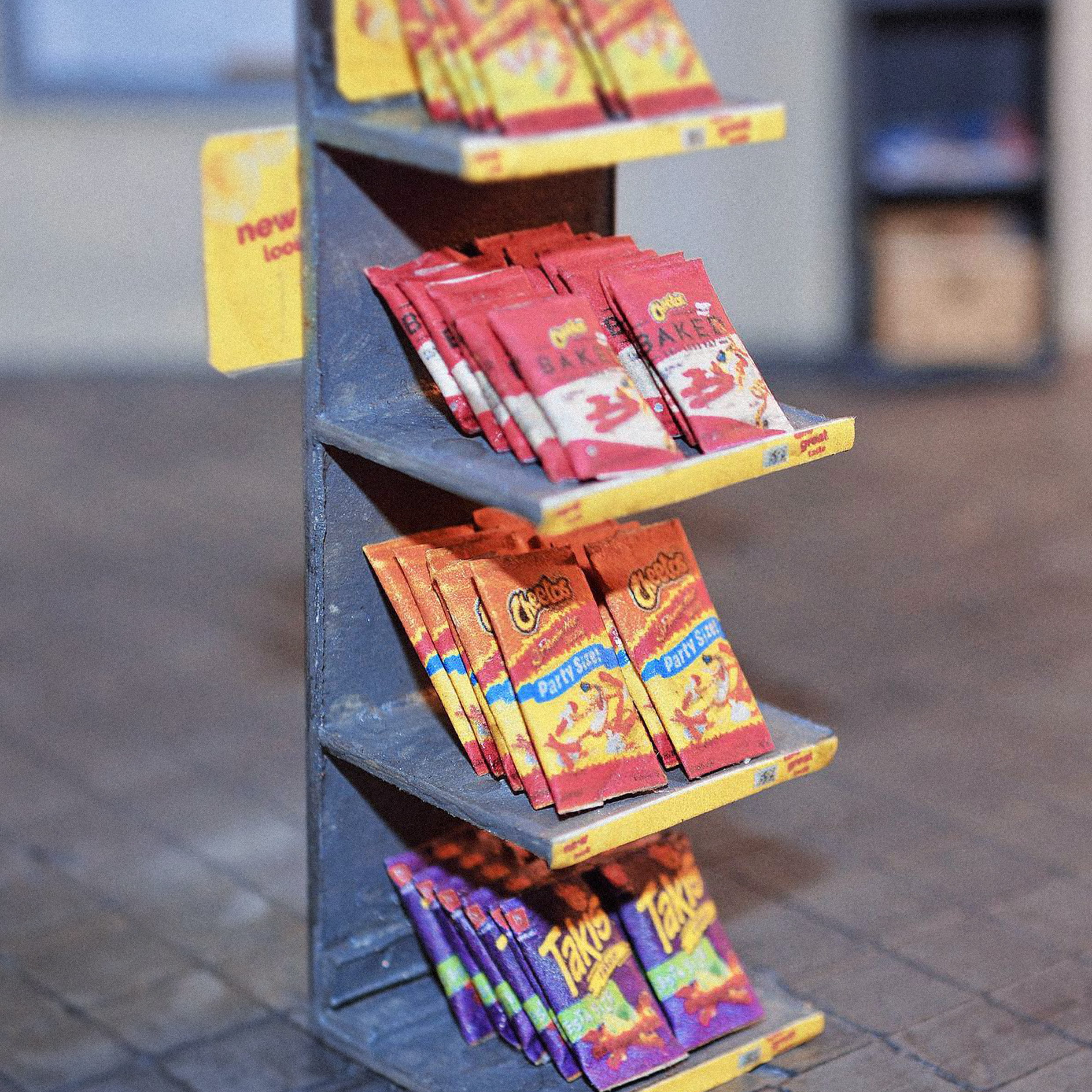 Chez Stony — reproduction miniature du dépanneur, visuel 8