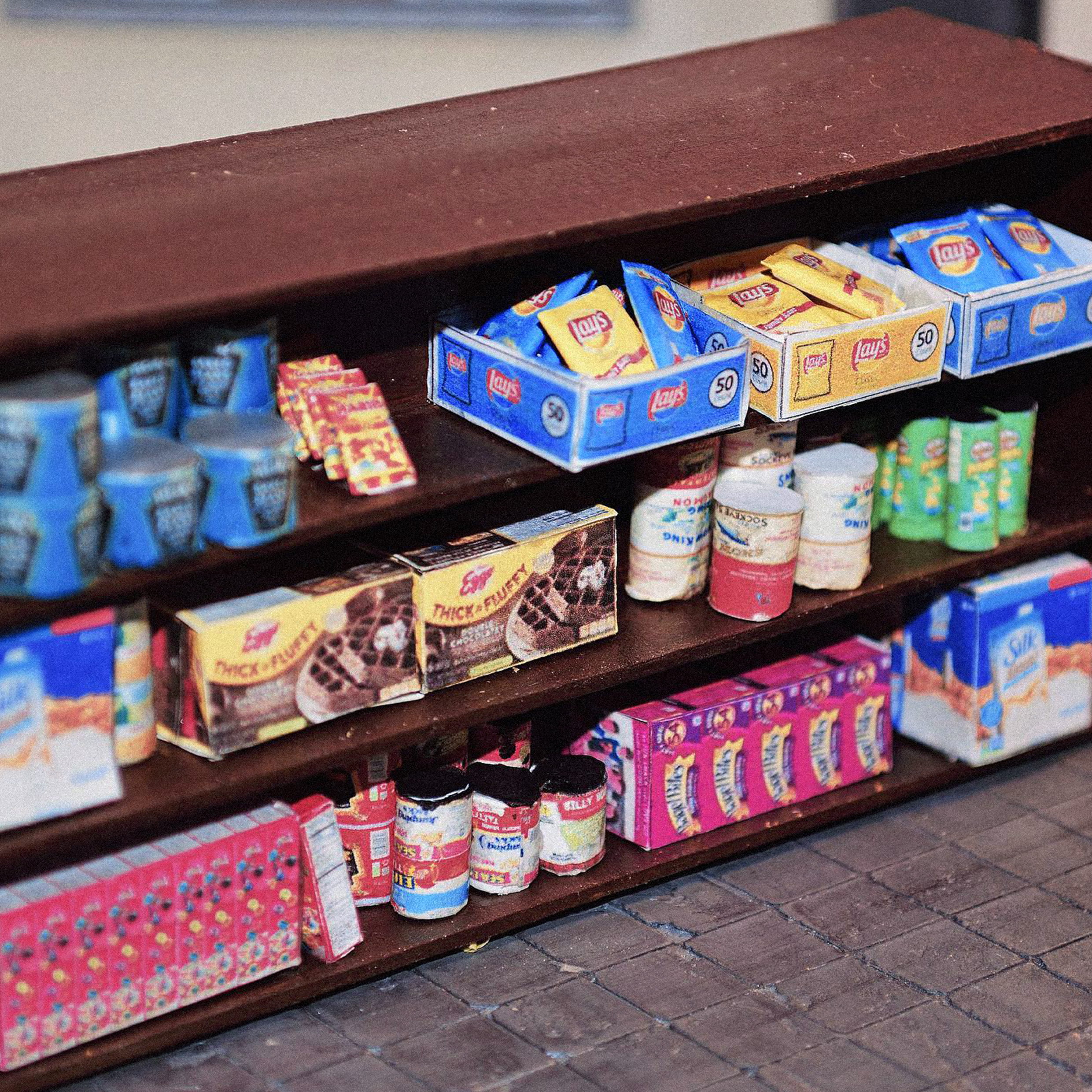 Chez Stony — reproduction miniature du dépanneur, visuel 10