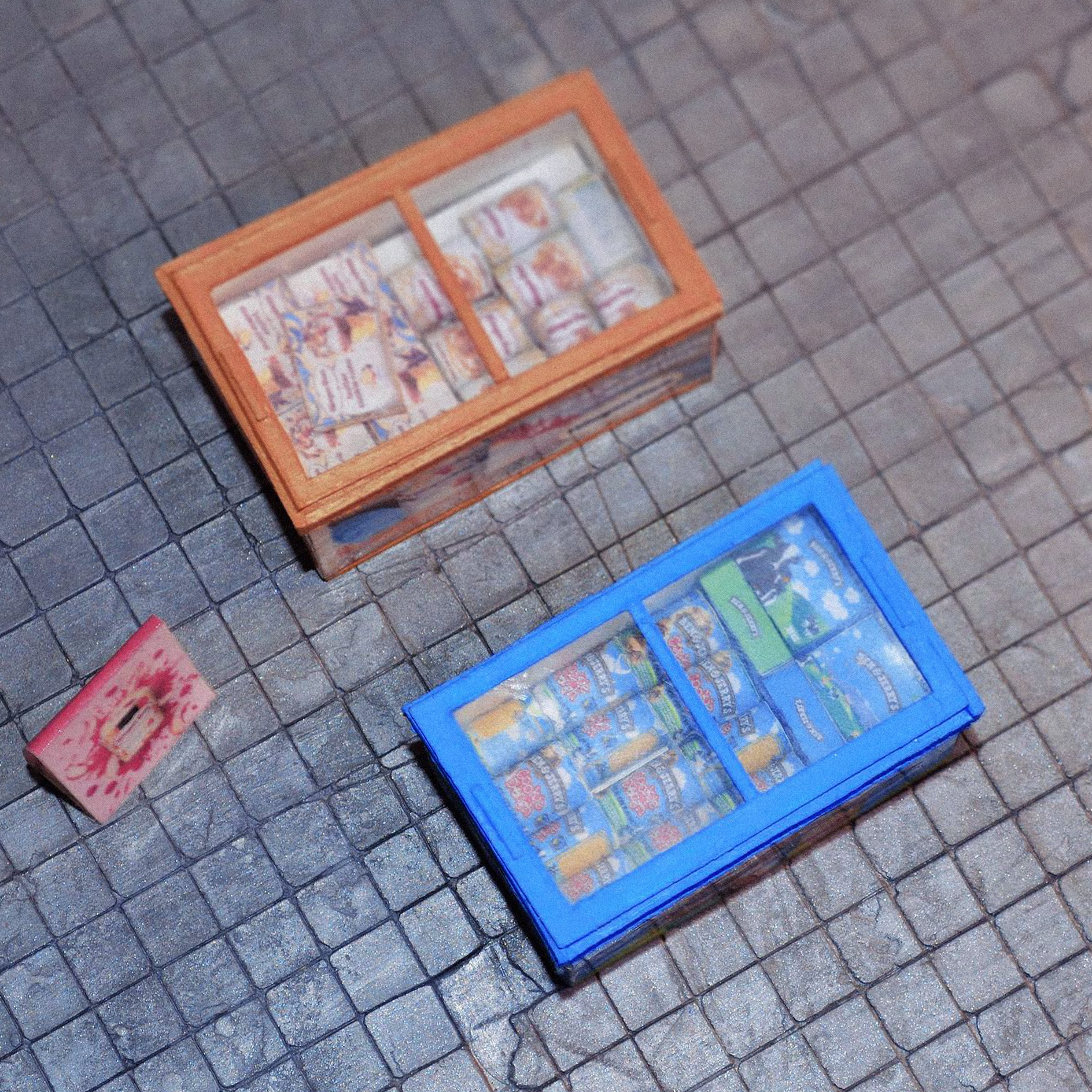 Chez Stony — reproduction miniature du dépanneur, visuel 12