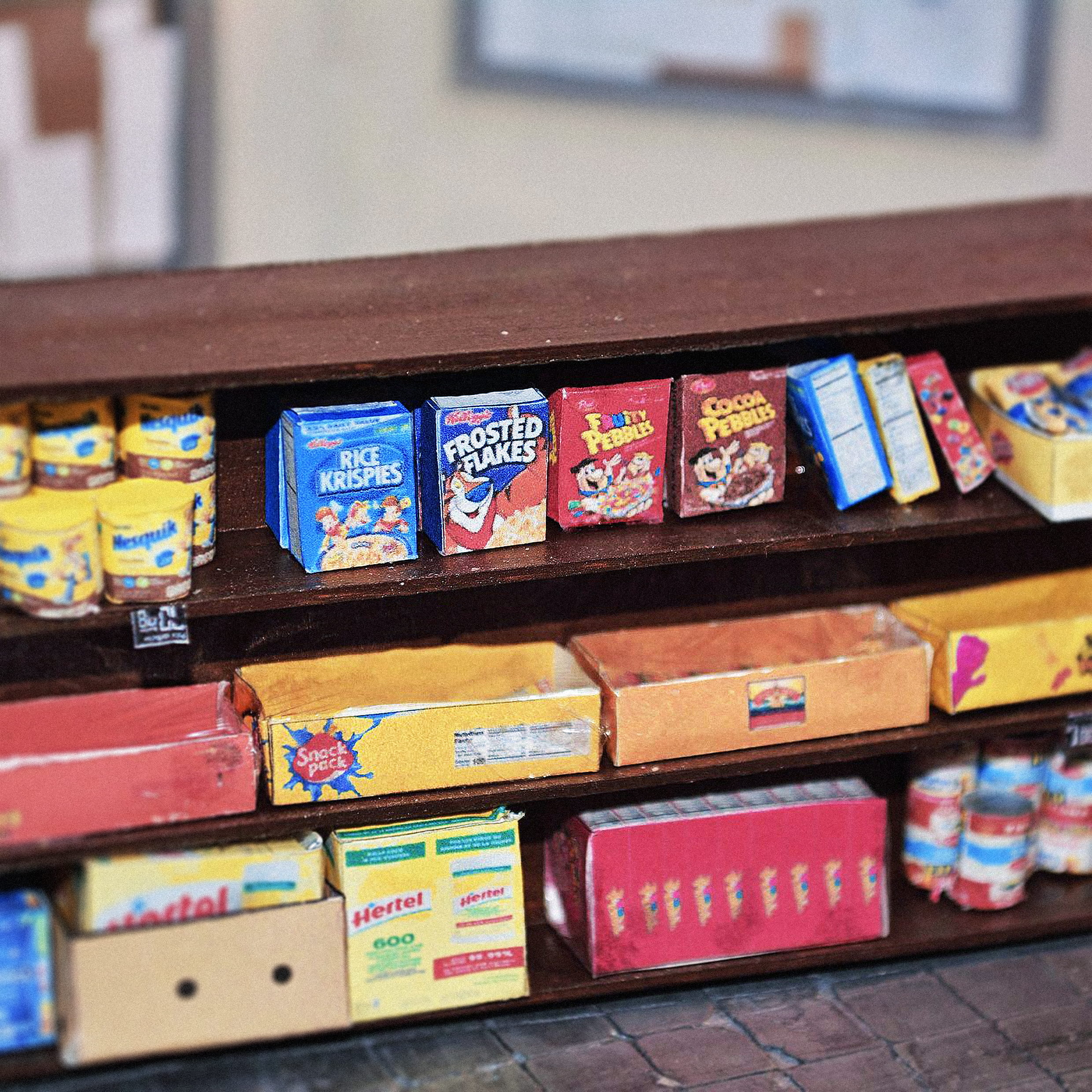 Chez Stony — reproduction miniature du dépanneur, visuel 13